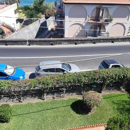 B&B Sea Terrace Aci Castello Kültér fotó